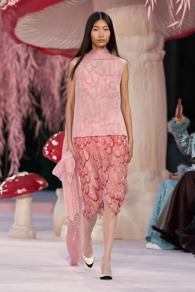 Look 9